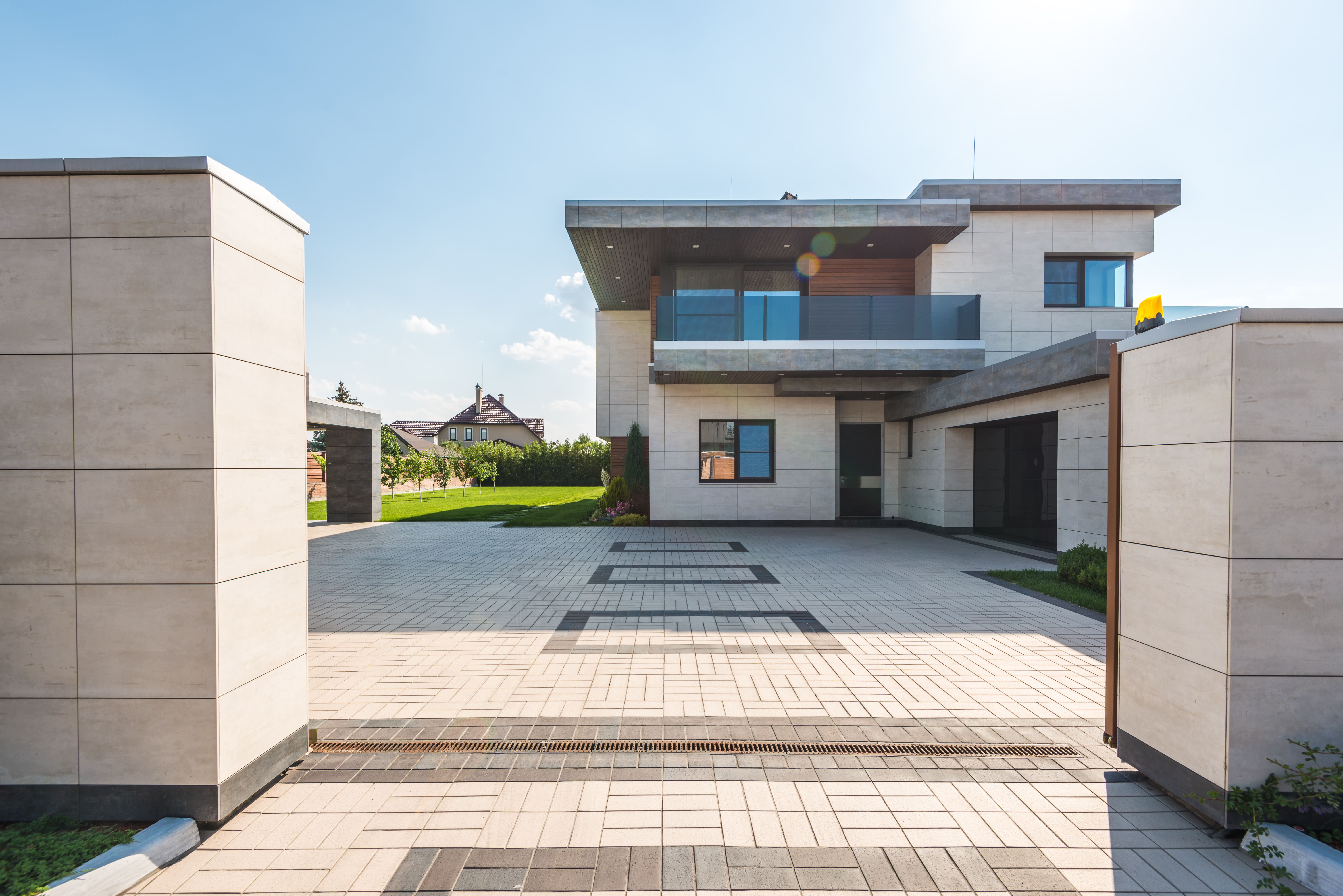Contemporary house exterior